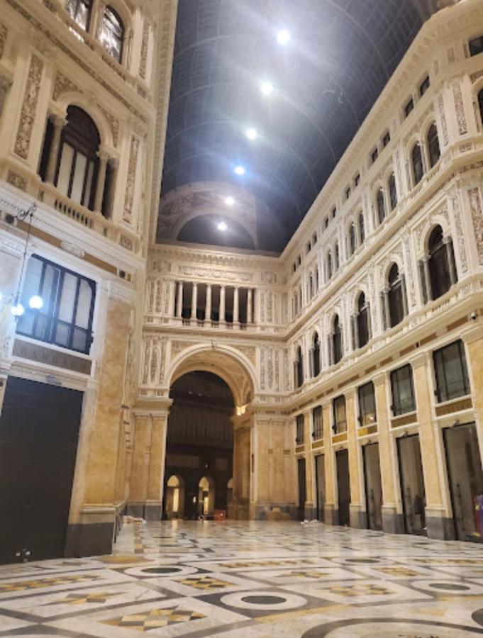 Il Salotto Di Chiaia Hotel เนเปิลส์ ภายนอก รูปภาพ
